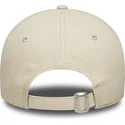 cappellino-beige-regolabile-west-village-9twenty-wordmark-di-new-era