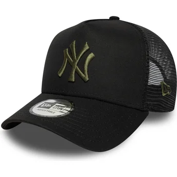 Gorra trucker negra con logo verde A Frame League Essential de New York Yankees MLB de New Era