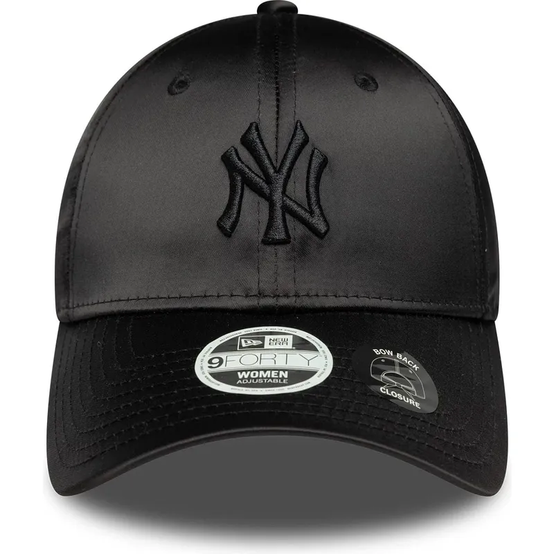 svart-justerbar-damkeps-med-bojd-skarm-och-svart-logotyp-9forty-satin-bow-back-new-york-yankees-mlb-fran-new-era