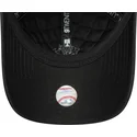 svart-justerbar-bojd-keps-for-kvinnor-med-svart-9twenty-padded-logotyp-fran-new-york-yankees-mlb-fran-new-era