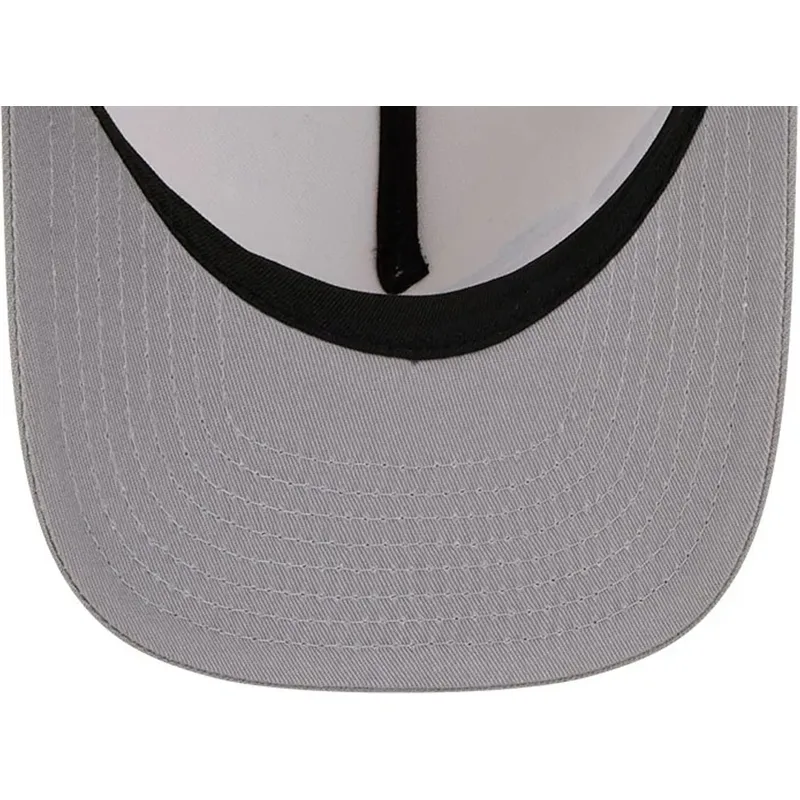 bezowo-szara-zakrzywiona-czapka-snapback-9fifty-a-frame-precurved-hardwood-classics-san-antonio-spurs-nba-new-era