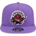 gorra-plana-violeta-snapback-9fifty-a-frame-hardwood-classics-de-toronto-raptors-nba-de-new-era