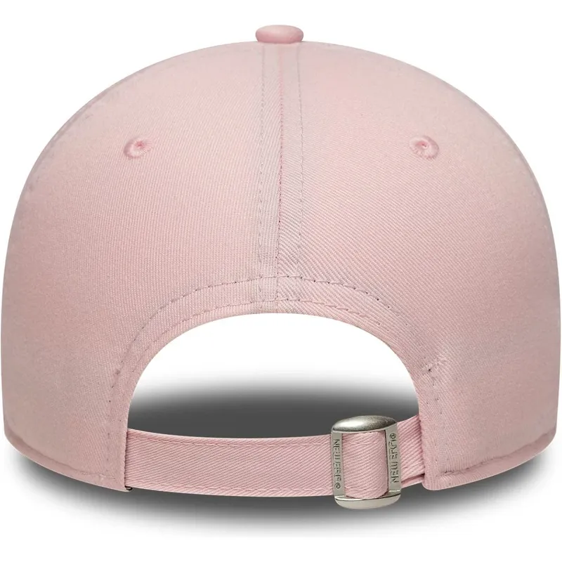 verstellbare-rosa-damen-cap-mit-gebogenem-schirm-und-rosa-fc-barcelona-laliga-9twenty-logo-von-new-era