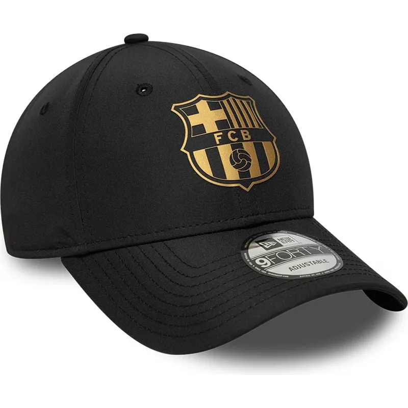 schwarze-verstellbare-curved-cap-von-fc-barcelona-laliga-9forty-gold-von-new-era