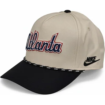 Beige und schwarze gebogene Snapback-Kappe Rise Structured der Atlanta Braves MLB von Nike