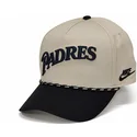 buet-beige-og-sort-snapback-kasket-rise-structured-fra-san-diego-padres-mlb-fra-nike