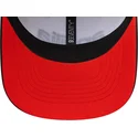petten-gebogen-zwart-snapback-9seventy-van-new-era