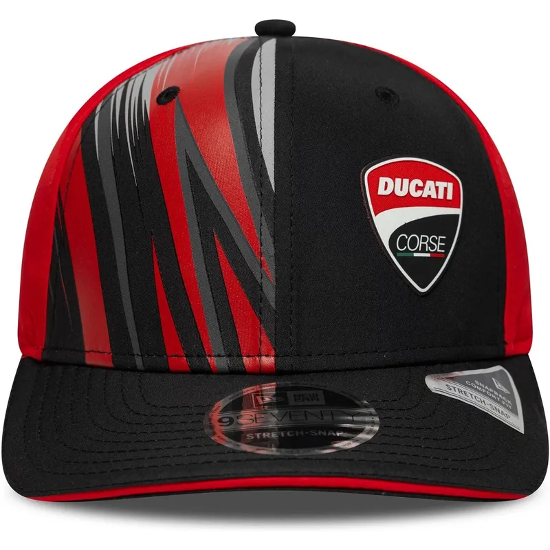 sort-og-rod-buet-kasket-snapback-9seventy-stretch-snap-print-fra-ducati-motor-motogp-fra-new-era