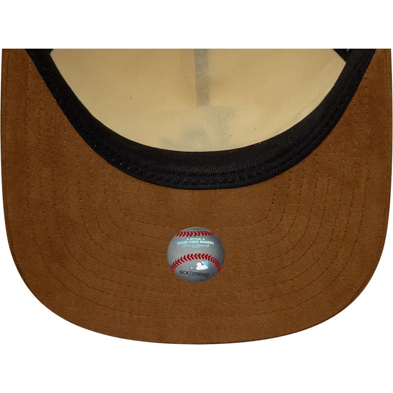 petten-gebogen-bruin-verstelbaar-9fifty-a-frame-suede-visor-van-los-angeles-dodgers-mlb-van-new-era petten-gebogen-bruin-verstelbaar-9fifty-a-frame-suede-visor-van-los-angeles-dodgers-mlb-van-new-era