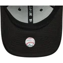 sort-buet-kasket-med-justerbar-pasform-og-sort-logo-39thirty-stretch-mesh-fra-new-york-yankees-mlb-fra-new-era