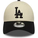 casquette-courbee-beige-et-noire-ajustable-9forty-colour-block-los-angeles-dodgers-mlb-new-era