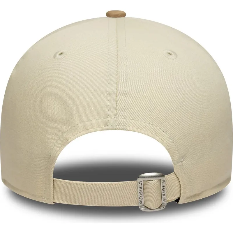 beige-und-braune-verstellbare-curved-cap-mit-braunem-logo-9forty-colour-block-der-new-york-yankees-mlb-von-new-era