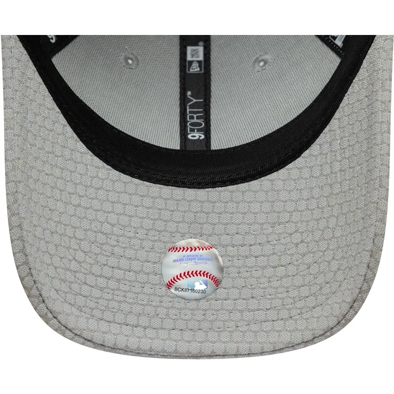 petten-gebogen-grijs-snapback-9forty-mesh-flawless-van-new-york-yankees-mlb-van-new-era