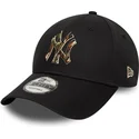schwarze-verstellbare-curved-cap-9forty-camo-infill-der-new-york-yankees-mlb-von-new-era