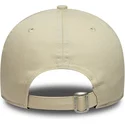 petten-gebogen-beige-verstelbare-band-9forty-seasonal-van-red-bull-racing-formula-1-van-new-era