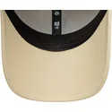 petten-gebogen-beige-verstelbare-band-9forty-van-new-era