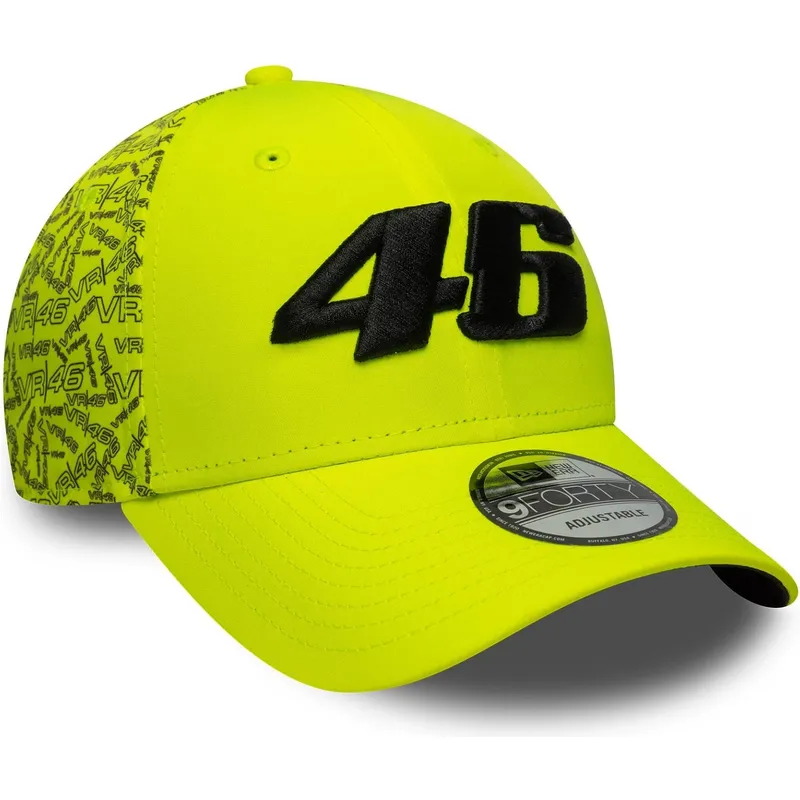 gul-justerbar-kurvet-kasket-9forty-all-over-print-fra-valentino-rossi-vr46-motogp-fra-new-era