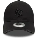 czarna-regulowana-czapka-z-zakrzywionym-daszkiem-z-czarnym-logo-9forty-wash-distress-new-york-yankees-mlb-new-era
