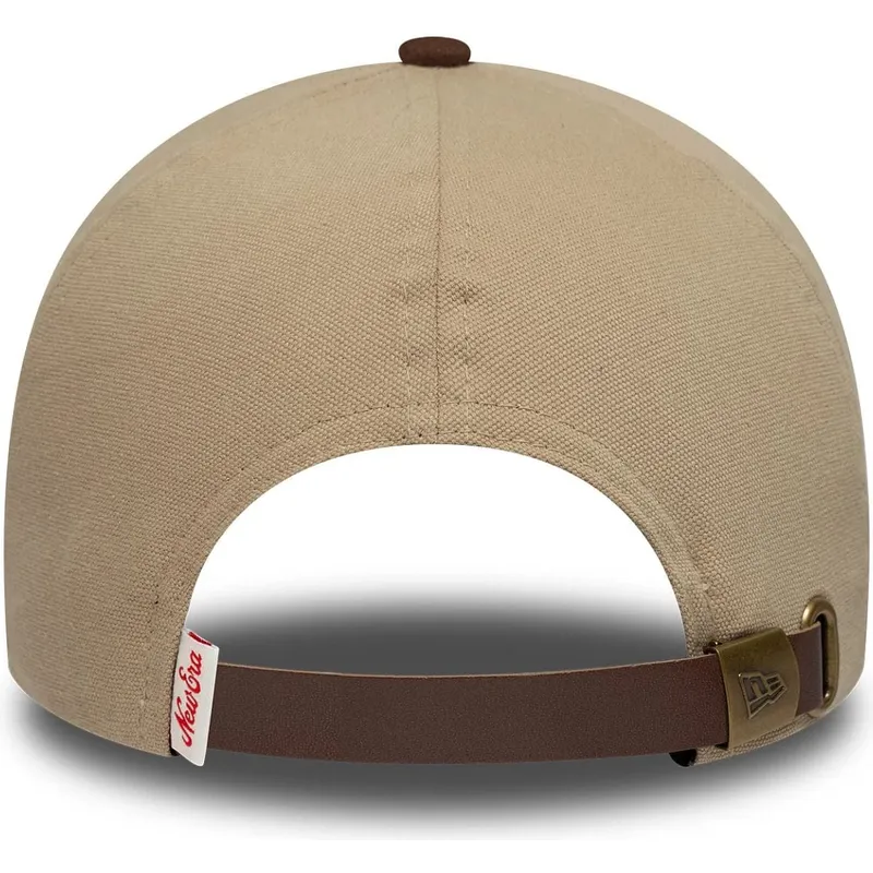 petten-gebogen-bruin-verstelbare-band-9forty-e-frame-patch-suede-van-new-era