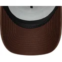 petten-gebogen-bruin-verstelbaar-9forty-e-frame-patch-suede-van-new-era