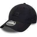 petten-gebogen-zwart-verstelbare-band-9forty-m-crown-van-new-era