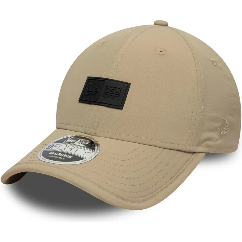 petten-gebogen-beige-verstelbare-band-9forty-m-crown-van-new-era