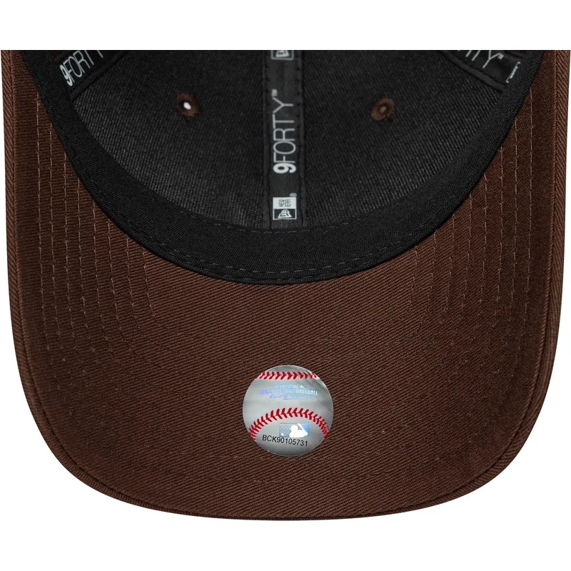 petten-gebogen-bruin-snapback-9forty-m-crown-van-new-york-yankees-mlb-van-new-era