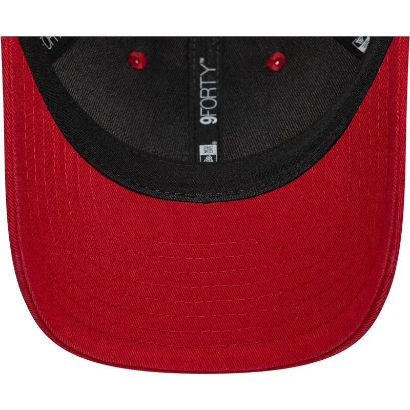 petten-gebogen-rood-snapback-9forty-m-crown-80th-year-van-vespa-piaggio-van-new-era petten-gebogen-rood-snapback-9forty-m-crown-80th-year-van-vespa-piaggio-van-new-era
