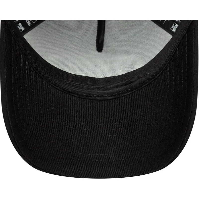 petten-gebogen-zwart-snapback-9forty-m-crown-graphic-van-new-era