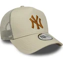 casquette-trucker-beige-avec-logo-marron-a-frame-league-essential-new-york-yankees-mlb-new-era