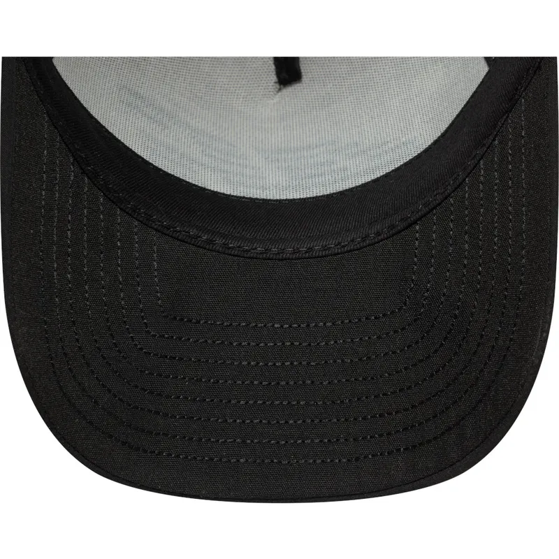 cappellino-trucker-multicolore-e-frame-recycled-stripe-di-valentino-rossi-vr46-motogp-di-new-era