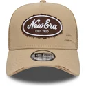 petten-gebogen-bruin-snapback-a-frame-oval-canvas-distress-van-new-era