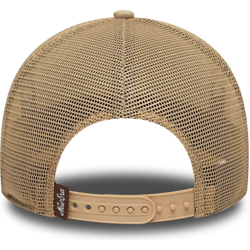 petten-gebogen-bruin-snapback-a-frame-oval-canvas-distress-van-new-era