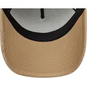 petten-gebogen-bruin-snapback-a-frame-oval-canvas-distress-van-new-era