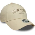 petten-gebogen-beige-verstelbare-band-9forty-sequin-wordmark-van-new-york-yankees-mlb-van-new-era