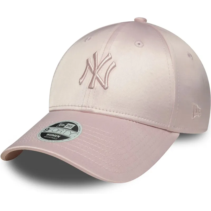 justerbar-lyserod-buet-kasket-med-lyserodt-logo-til-kvinder-9forty-satin-fra-new-york-yankees-mlb-fra-new-era