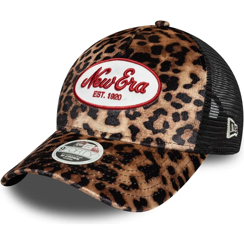 petten-gebogen-luipaard-snapback-a-frame-van-new-era