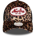 petten-gebogen-luipaard-snapback-9forty-a-frame-m-crown-van-new-era