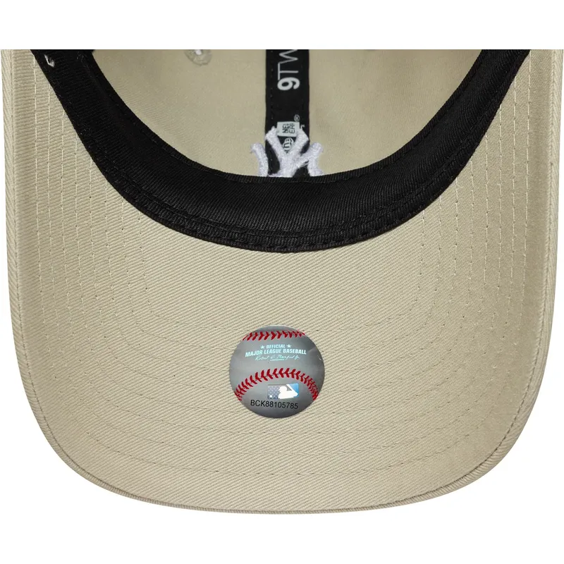 petten-gebogen-beige-verstelbaar-9twenty-washed-mini-van-new-york-yankees-mlb-van-new-era petten-gebogen-beige-verstelbaar-9twenty-washed-mini-van-new-york-yankees-mlb-van-new-era
