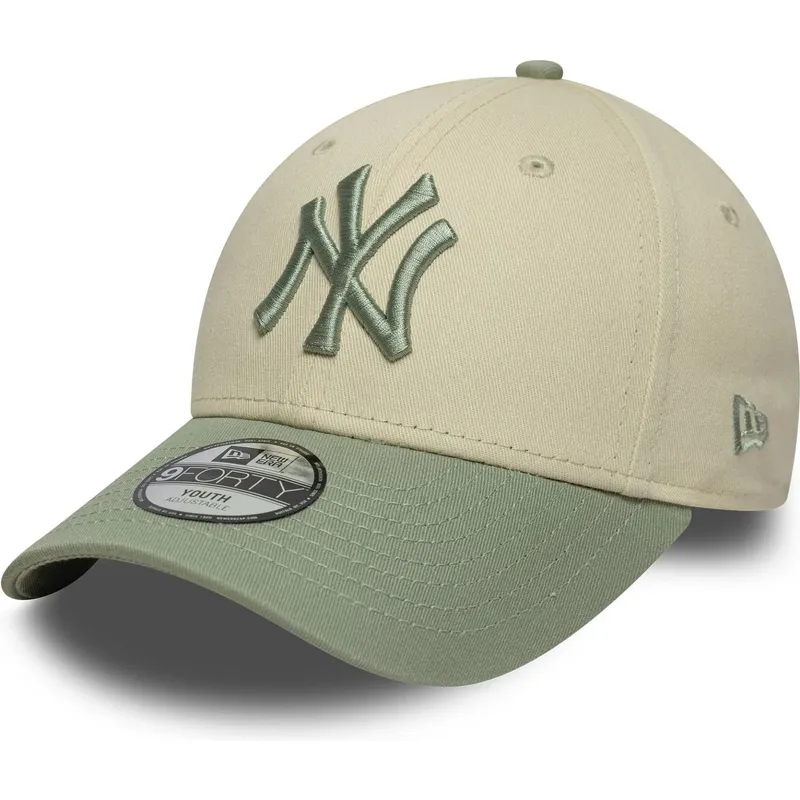 gorra-curva-beige-y-verde-ajustable-para-nino-9forty-league-essential-de-new-york-yankees-mlb-de-new-era