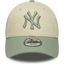czapka-z-daszkiem-bezowo-zielona-regulowana-dla-chlopca-9forty-league-essential-new-york-yankees-mlb-new-era