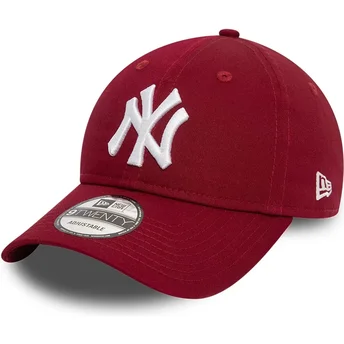 Petten gebogen rood verstelbare band 9TWENTY League Essential van New York Yankees MLB van New Era