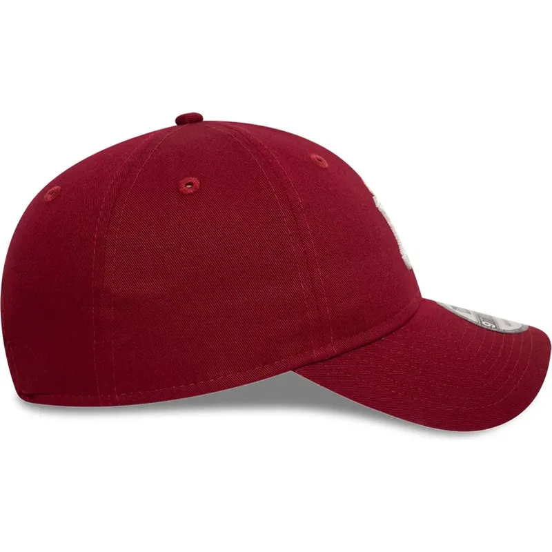 petten-gebogen-rood-verstelbaar-9twenty-league-essential-van-new-york-yankees-mlb-van-new-era petten-gebogen-rood-verstelbaar-9twenty-league-essential-van-new-york-yankees-mlb-van-new-era