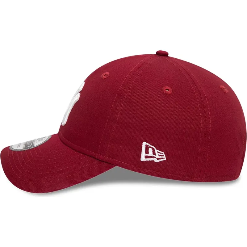 petten-gebogen-rood-verstelbaar-9twenty-league-essential-van-new-york-yankees-mlb-van-new-era petten-gebogen-rood-verstelbaar-9twenty-league-essential-van-new-york-yankees-mlb-van-new-era