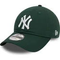 petten-gebogen-groen-verstelbare-band-9twenty-league-essential-van-new-york-yankees-mlb-van-new-era