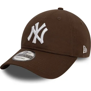 Petten gebogen bruin verstelbaar 9TWENTY League Essential van New York Yankees MLB van New Era