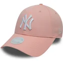petten-gebogen-roze-verstelbaar-9forty-league-essential-van-new-york-yankees-mlb-van-new-era