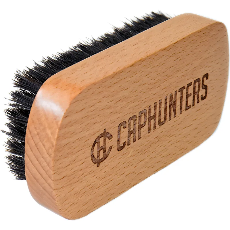 accessoire-bruin-houten-borstel-van-caphunters accessoire-bruin-houten-borstel-van-caphunters