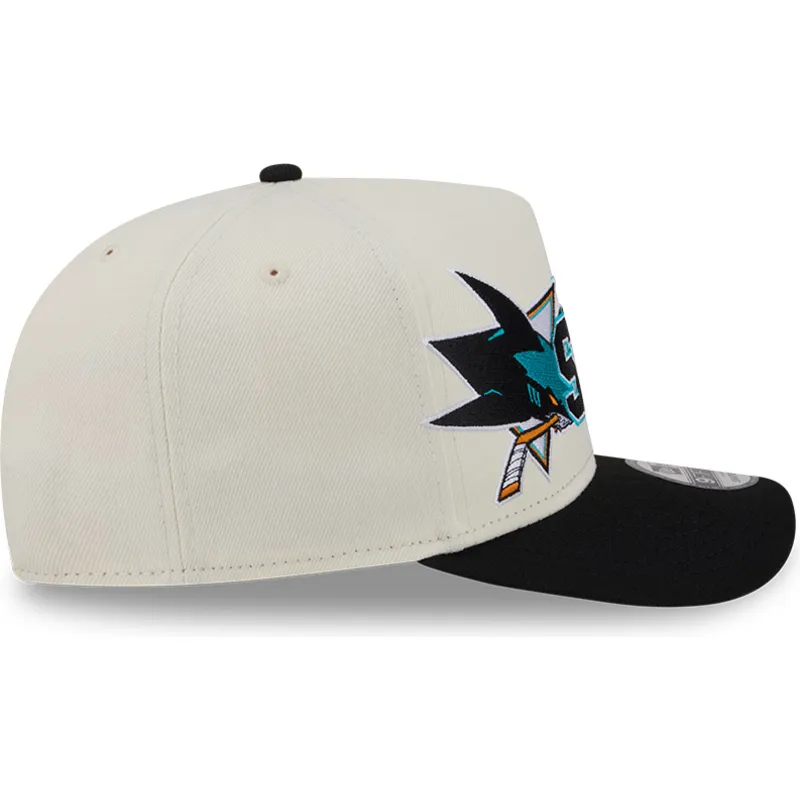 beige-og-sort-buet-kasket-snapback-9fifty-a-frame-classic-fra-san-jose-sharks-nhl-fra-new-era