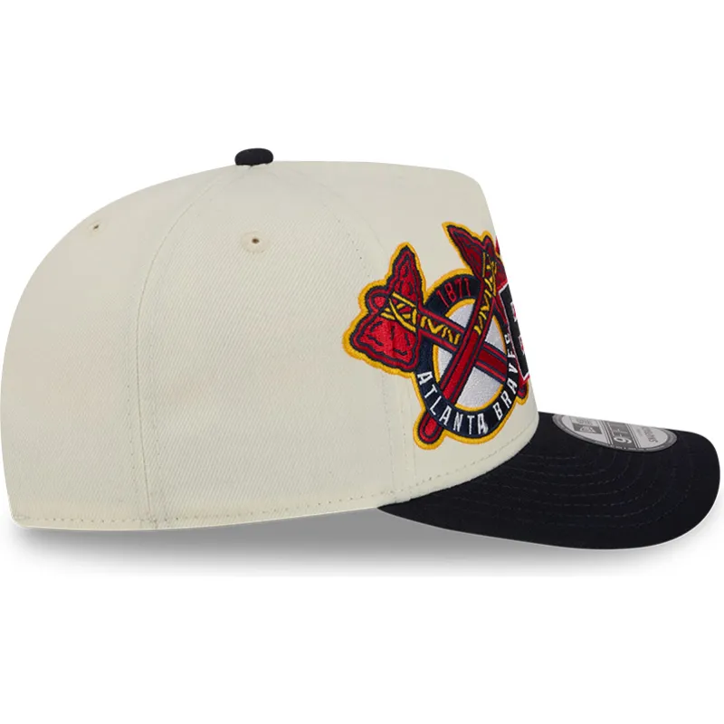 casquette-courbee-beige-et-noire-snapback-9fifty-a-frame-classic-atlanta-braves-mlb-new-era